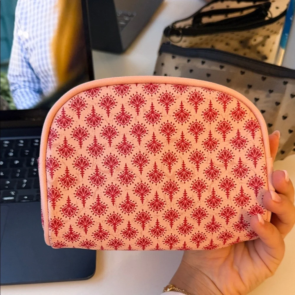 Pink Patterned Cosmetic Pouch - Picture 3 of 4